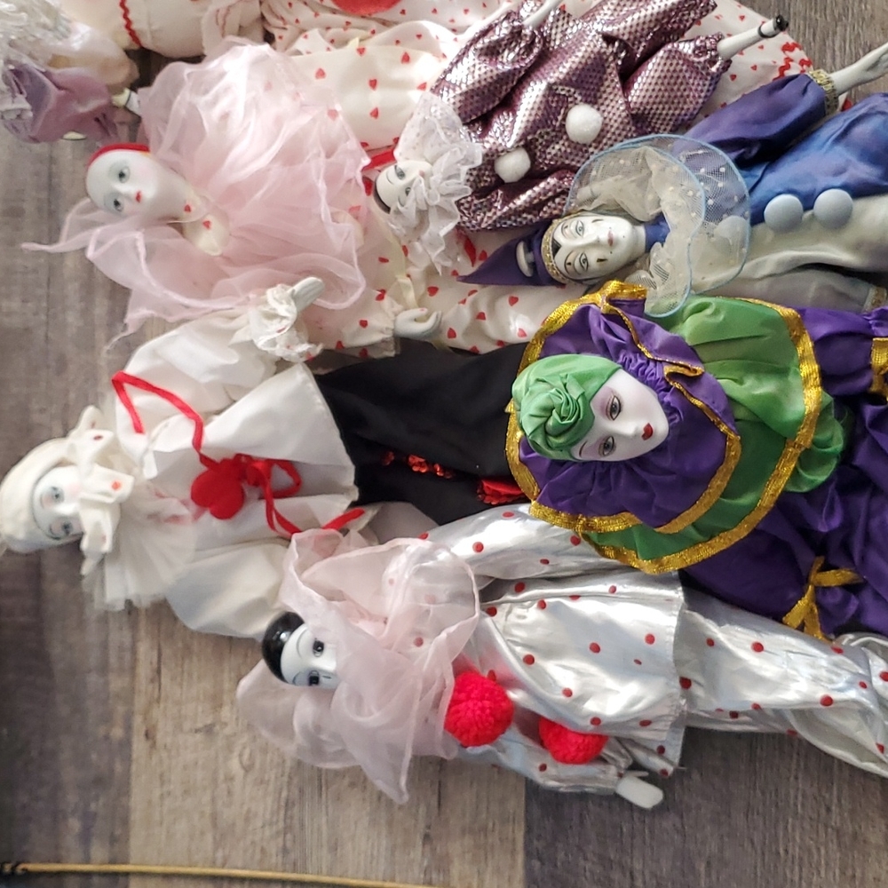 6 Porcelain Clowns - Picture 1 of 4